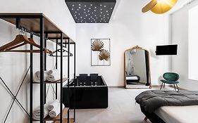 Lior Apartment